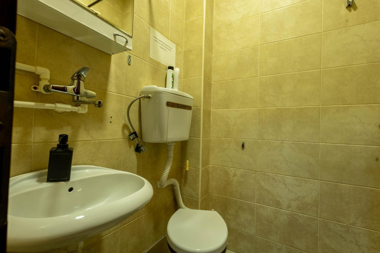 Bathroom 2, City Edge Belgrade, Belgrade