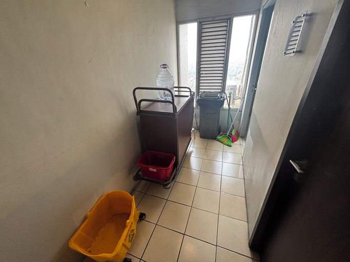 Interior detail 3, Collection O Expressia Stay, South Tangerang