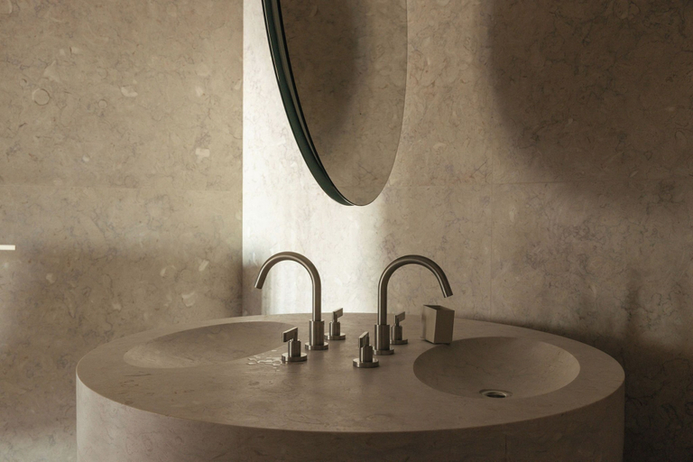 Bathroom 4, LIOZ Lisboa, Lisbon