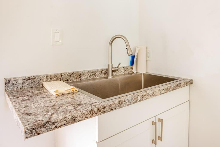 Others 5, Puni Mauka A 31 plus day rental, Hawaii