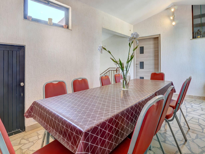 5, Apartment in Fazana near Rock Beach, Fažana