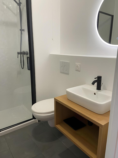 Bathroom 4, ibis Styles Amiens Sud, Somme