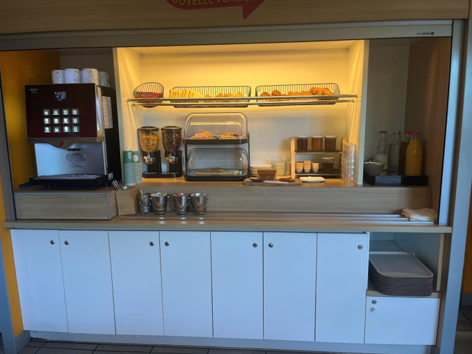 Food & Drinks 4, Unisotel Bollene A7 Ex-Hotel F1, Vaucluse