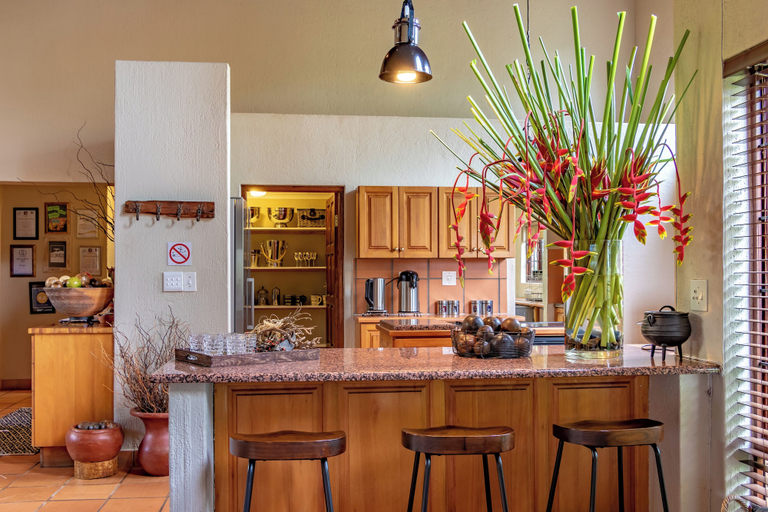 Food & Drinks 5, Ulwazi Rock Lodge, Ehlanzeni