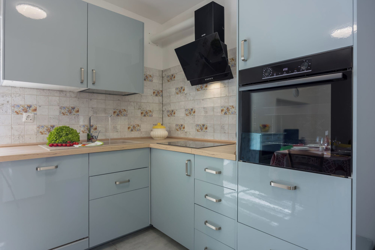 Private kitchen 2, Rural Apt Arya: Garden & BBQ, Koper