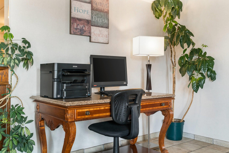 Others 5, Quality Inn & Suites Manistique, Schoolcraft