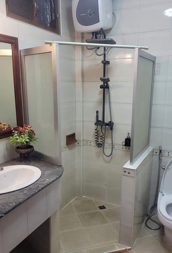 Bathroom 3, khampiane hotel, Vientiane