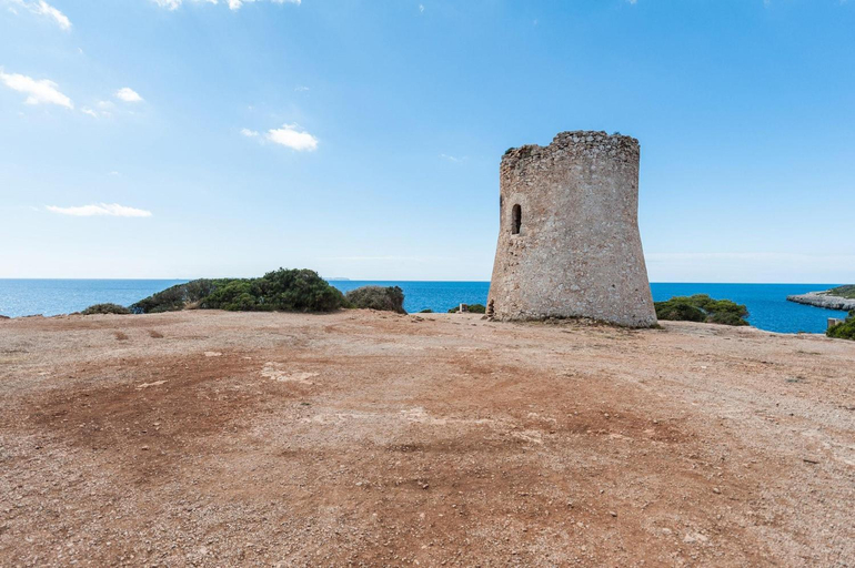 Facilities 2, Villa Gloria, Baleares