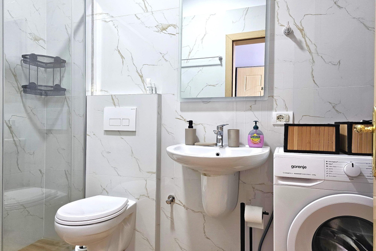 Bathroom 5, Albina Apartment 118 - Balcony & Sea View, Sarandës