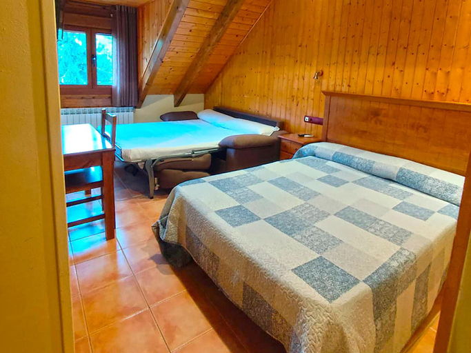 Bedroom 3, Hotel Sarao 3000, Huesca