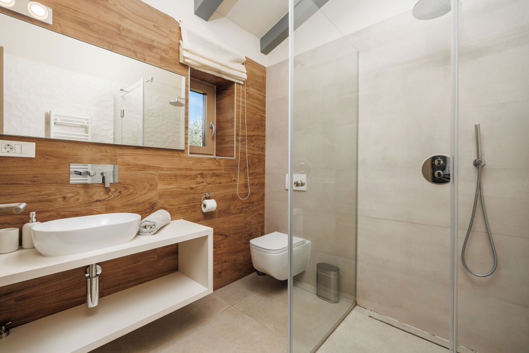 Bathroom 3, Sun Spalato Villa Oblica, Višnjan