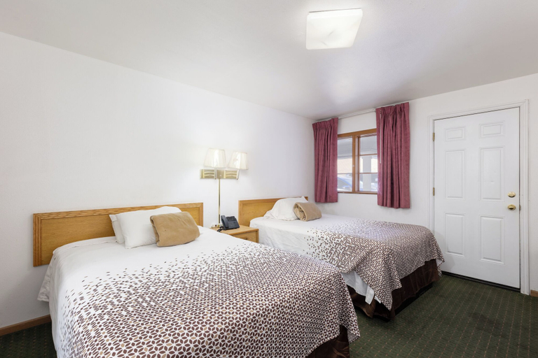 Bedroom 2, Holiday Motel, Elko