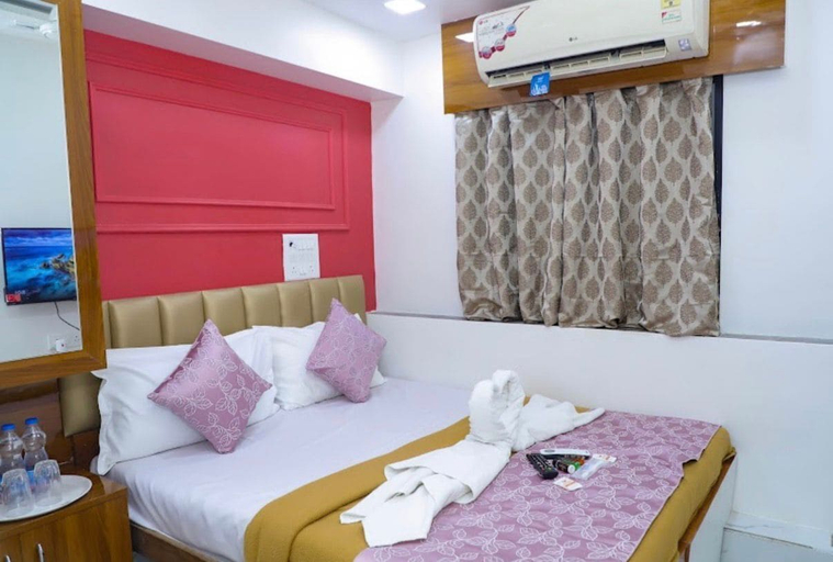 Room 4, Hotel CBD, Thane
