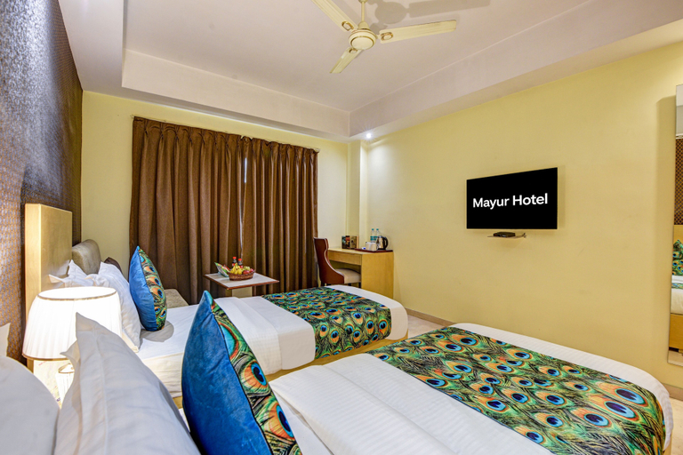Bedroom 3, Mayur Hotel, Delhi