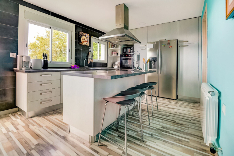 Private kitchen 3, Holiday Home in Redondela With Sea Views, Pontevedra