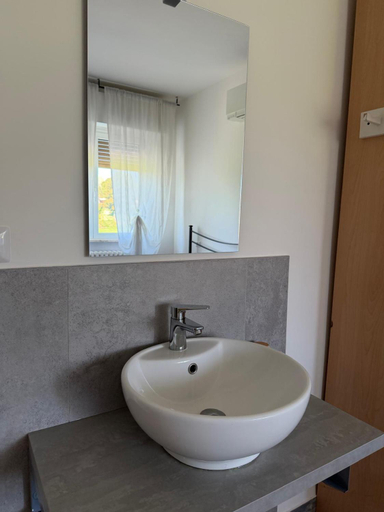 Bathroom 2, La Campagnola Trattoria con Alloggio, Rimini