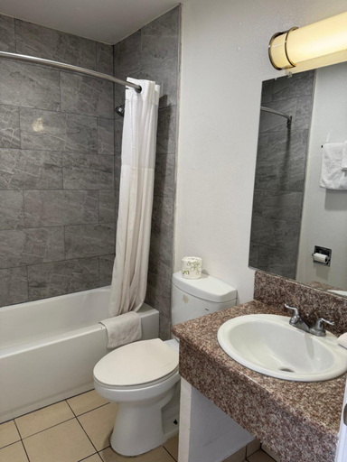 Bathroom 5, National Inn Garden Grove, Orange