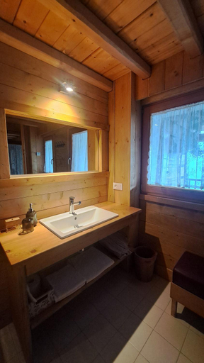 Bathroom 2, B&B Val Maschi, Belluno
