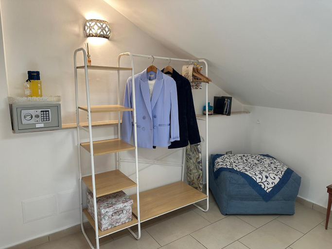 Bedroom 2, B&B FRAI, Napoli