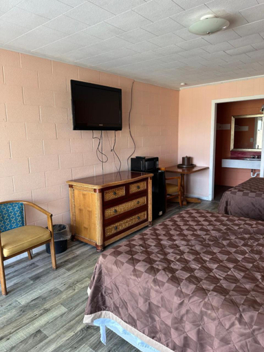 Interior view, Budget Motel, Dillon