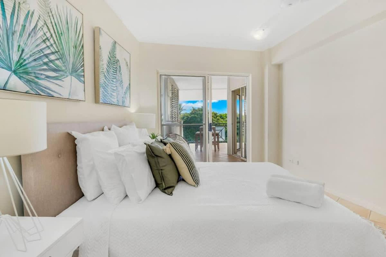 Bedroom 2, Water views on the Esplanade, Cairns