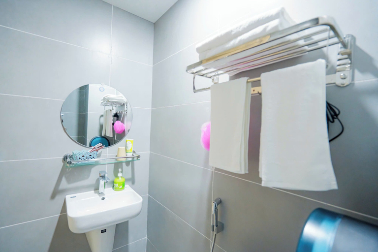 Bathroom 4, Trang An Hotel, Ninh Bình