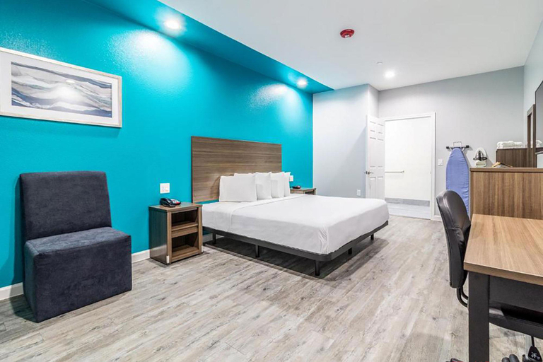 Bedroom 4, Scottish Inns & Suites Kingwood, Houston