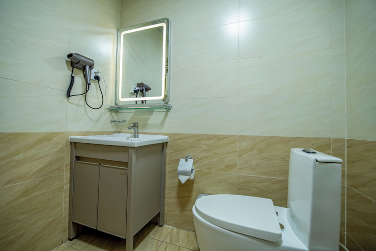 Bathroom 4, Beijing hotel Ulaanbaatar, Ulan Bator
