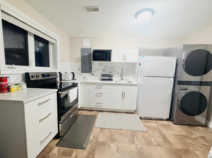 Others 4, Modern 2BR Basement appartment, Essex