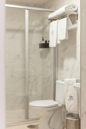 Bathroom 2, Apartamentos Martalia Aticos Deluxe, Málaga
