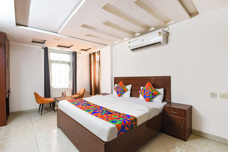 Room 5, FabHotel The Royal Residency - Dashrathpuri Metro, Delhi
