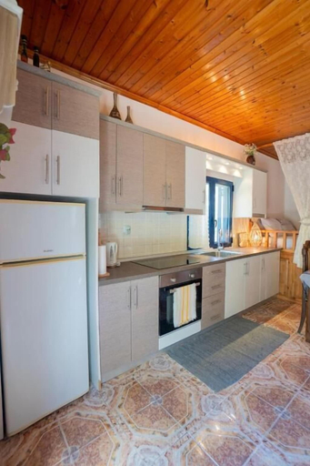 Private kitchen 3, Irene's Cottage Myrtonas, South Aegean