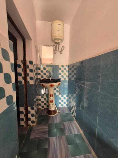 Bathroom 5, Devom hotel, Rudraprayag