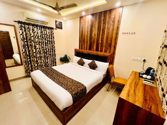 Bedroom 2, Thayamkery's Royal inn, Ernakulam