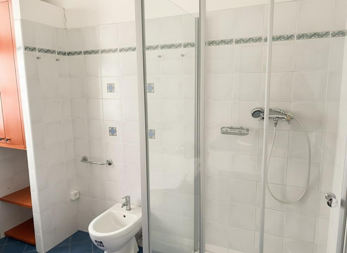 Bathroom 3, Petrska Cozy 2 bedroom apartment near Old Town, Praha 7