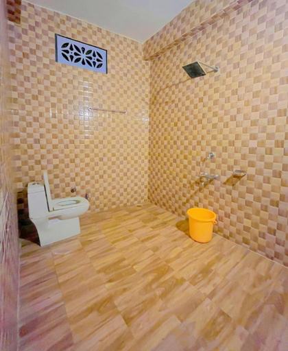 Bathroom 3, Hotel JCM Chintpurni, Una
