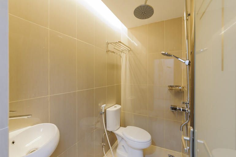 Bathroom 2, Urbanview Hotel Pelita Nagoya Batam, Batam