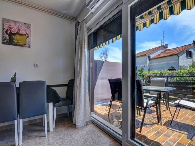2, Apartment in Fazana near Rock Beach, Fažana