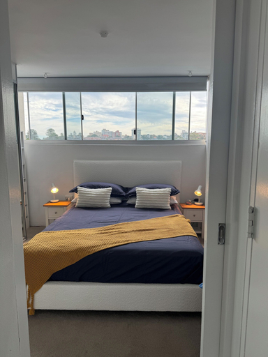 Room 5, Golden Mile Beachside, Sydney