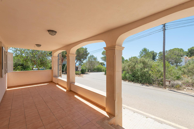 Facilities 5, Villa Gloria, Baleares