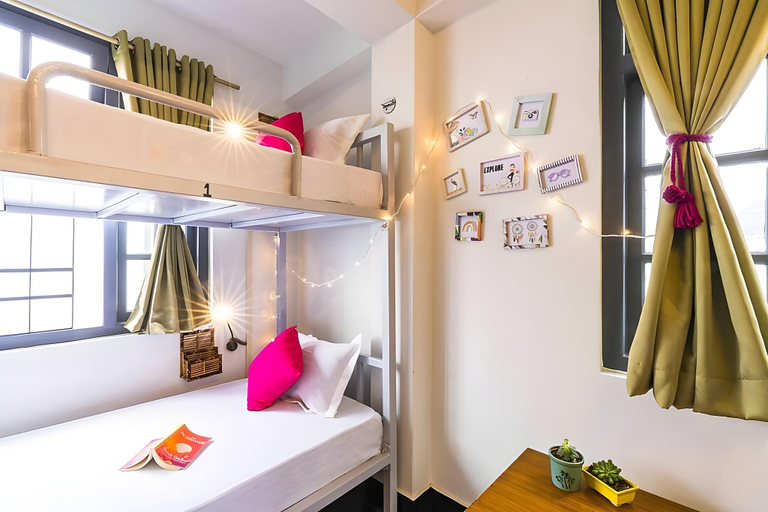 Bedroom, Zostel Gangtok, East Sikkim