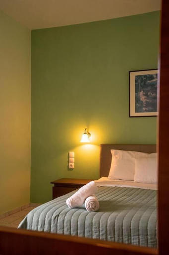 Room 5, Chrisanthi Apartments, Epirus
