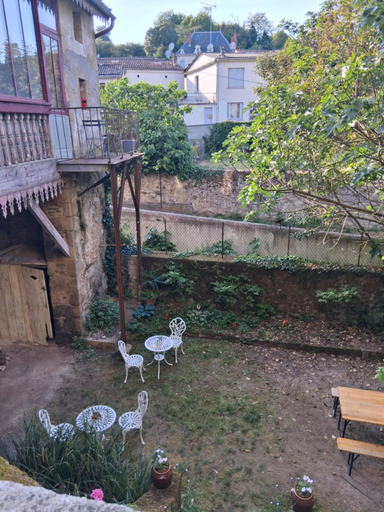 Others 3, Maison d'Orion, Gironde