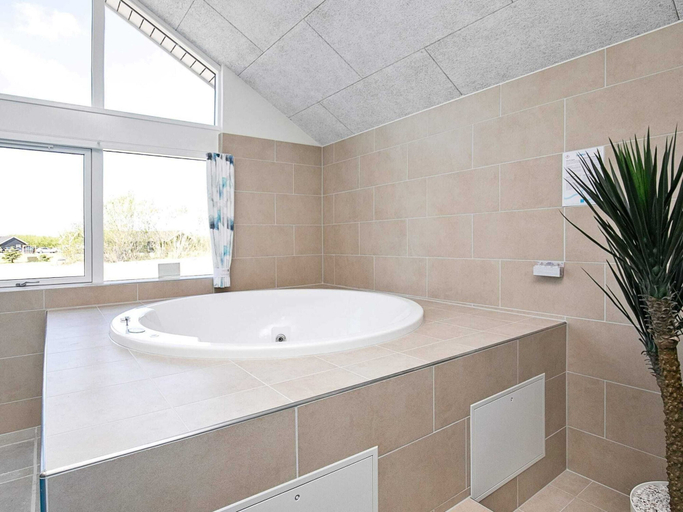 Bathroom 3, 5 Star Holiday Home in Idestrup, Guldborgsund