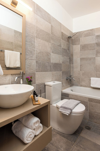 Bathroom 5, Kaerati Apartments, South Aegean