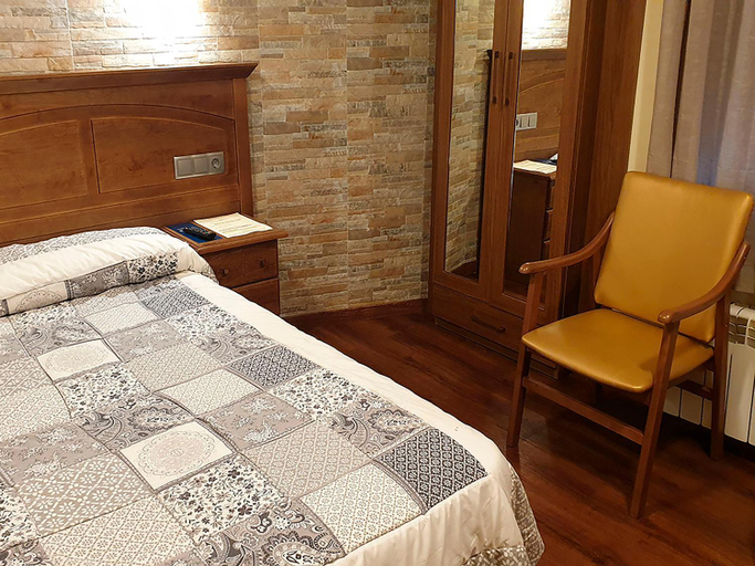 Bedroom 4, Hotel Sarao 3000, Huesca