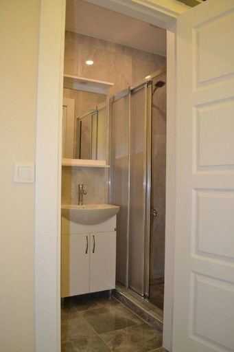 Bathroom 2, Seven Days Hotel - Istanbul, Fatih
