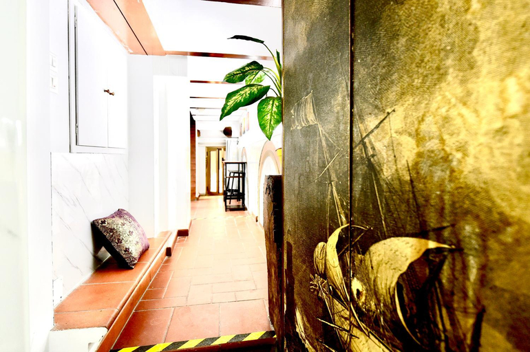 Others 5, 8- Tourist House Bologna - Light House - Self check-in, Bologna