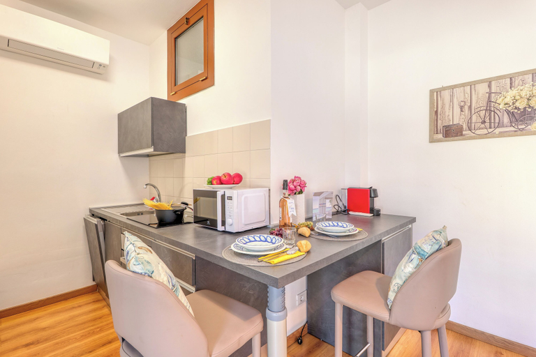 Dining room, Casa Miraflores -sanremo Parking Wifi A/C, Imperia
