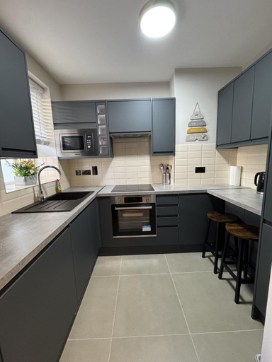 Others 5, New Kings Cross Apartment, London